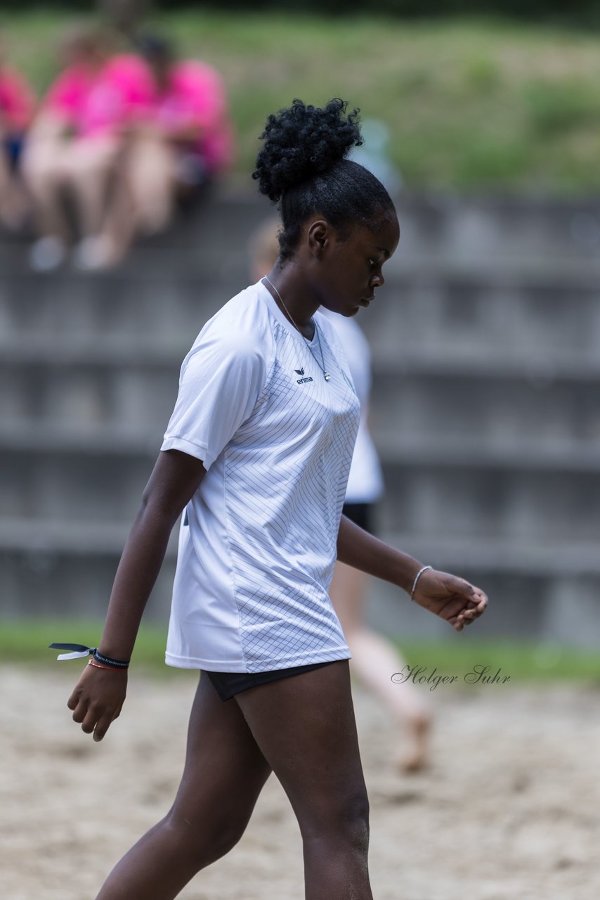 Bild 81 - wBJ/wCJ Beachsoccer Cup